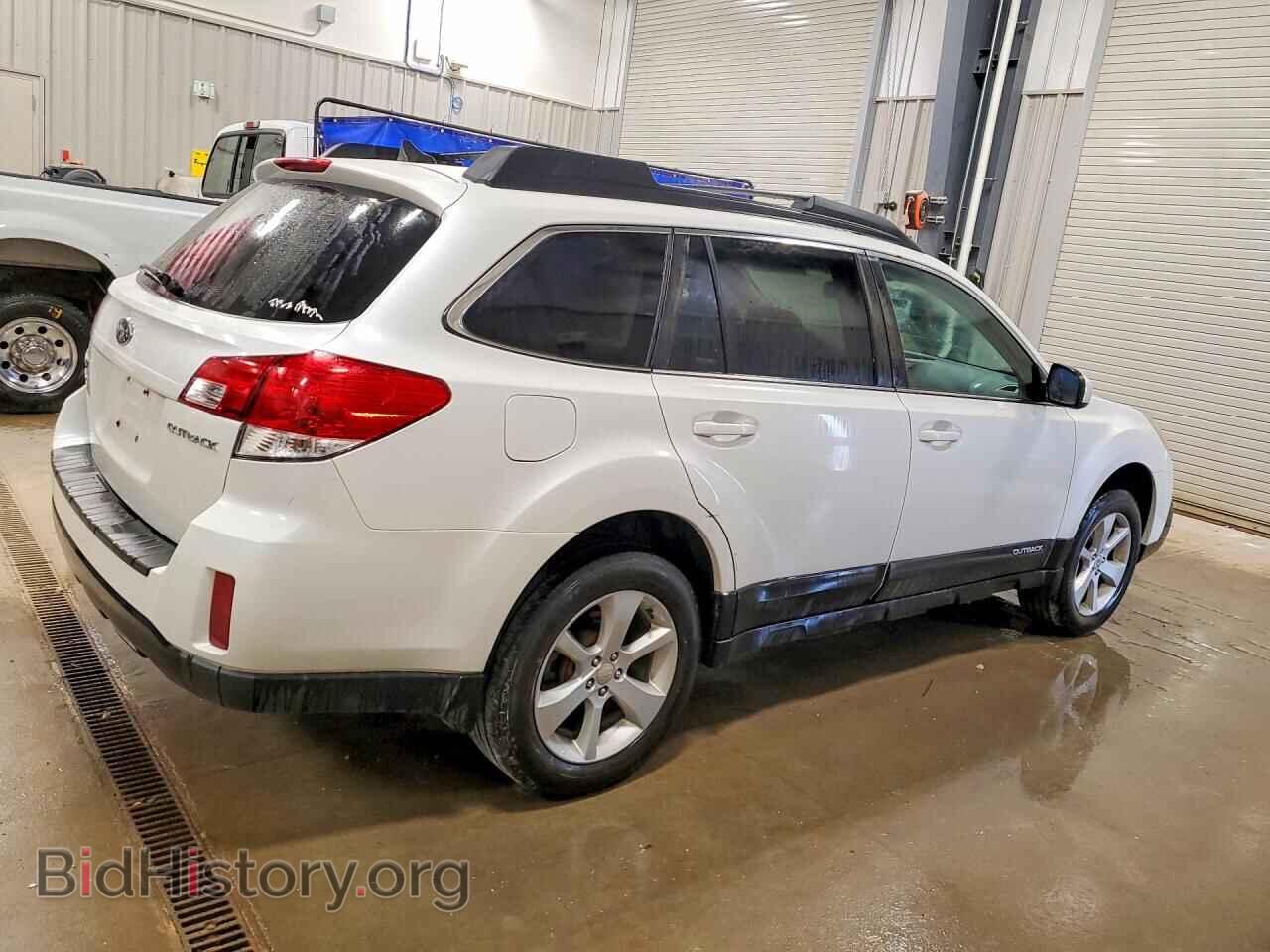 2014 SUBARU OUTBACK - VIN: 4S4BRCCC5E3211637 - Photo 3