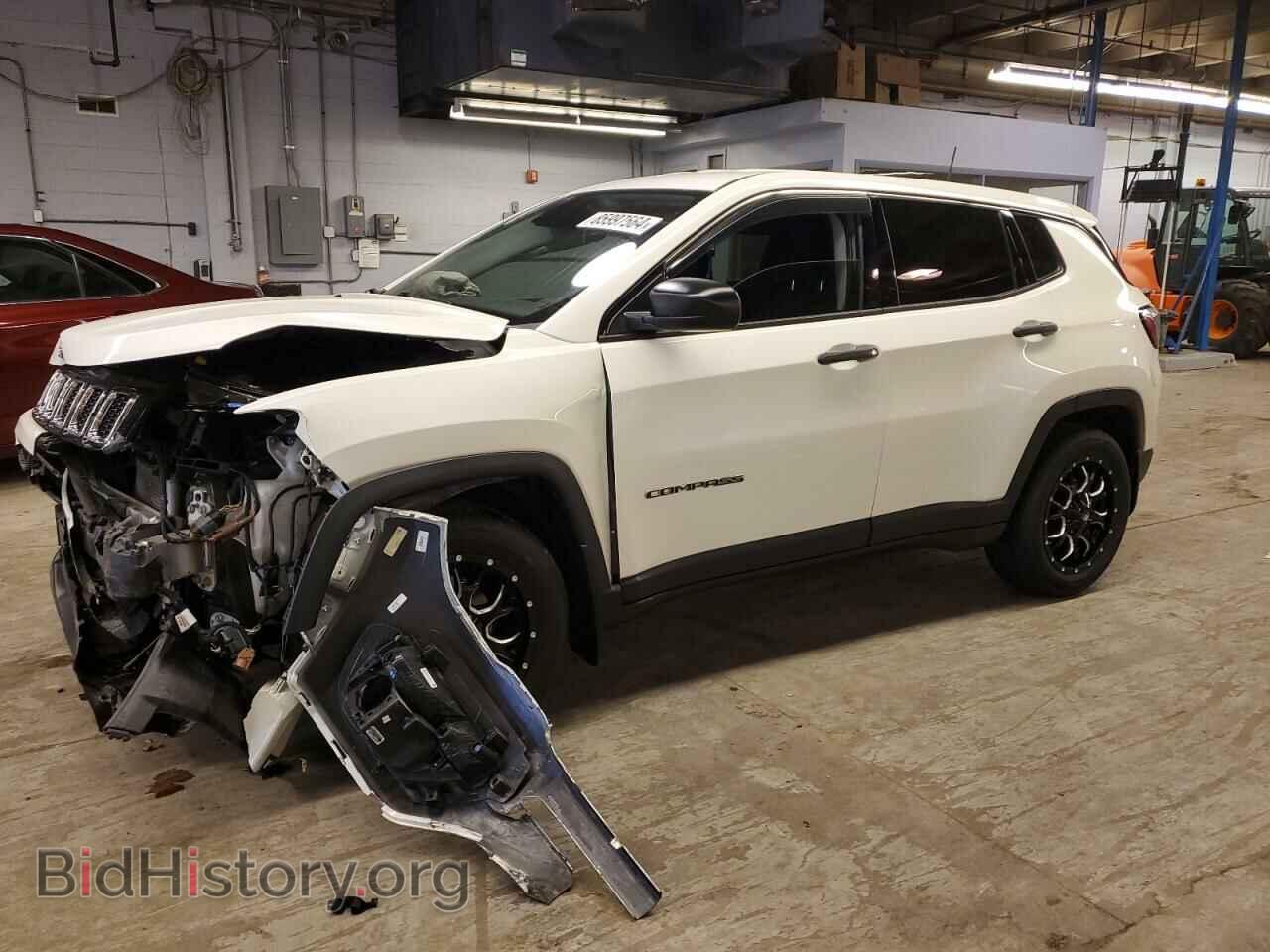 Photo 3C4NJCAB6KT699869 - JEEP COMPASS 2019
