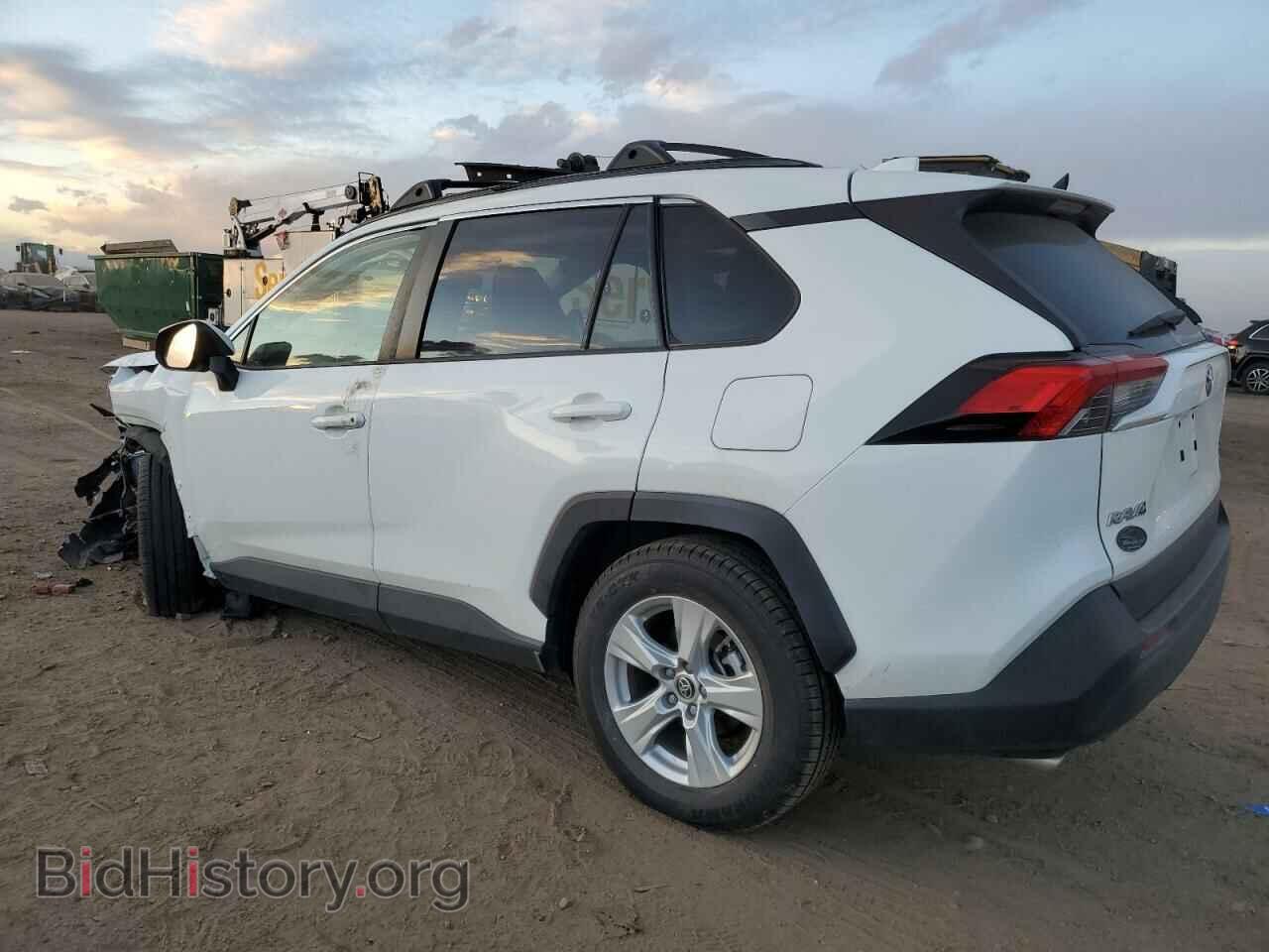 2020 TOYOTA RAV4 - VIN: JTMP1RFV1LD526041 - Фото 2
