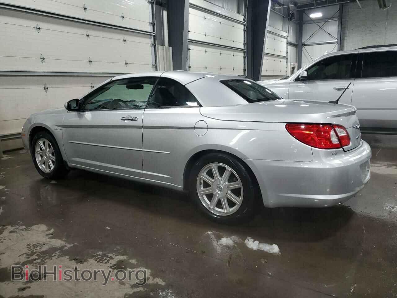 2008 CHRYSLER SEBRING - VIN: 1C3LC65M88N301962 - Фото 2