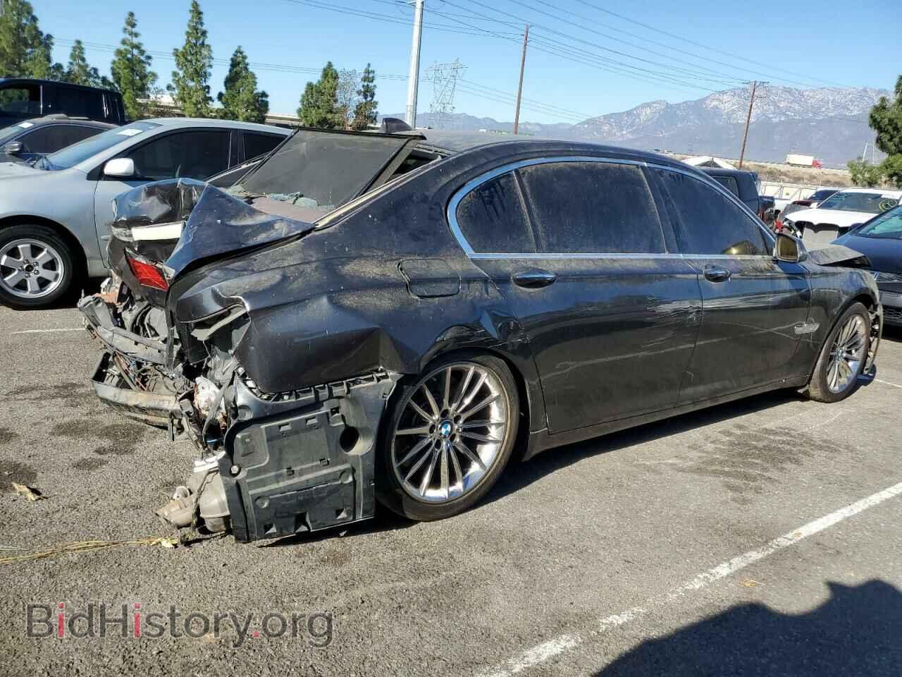 2013 BMW 7 SERIES - VIN: WBAYE8C55DDE22015 - Фото 3