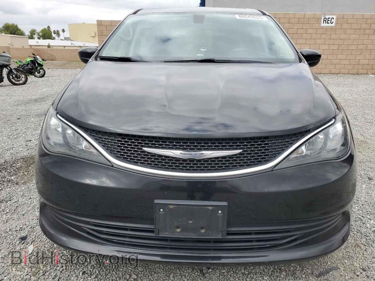 2017 CHRYSLER All Models - VIN: 2C4RC1DG4HR623182 - Photo 5