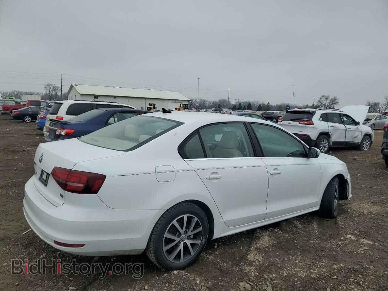 2017 VOLKSWAGEN JETTA - VIN: 3VWDB7AJ2HM204025 - Фото 3