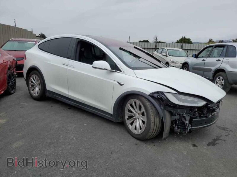 2018 Tesla MODEL X (VIN 5YJXCAE24JF137449) — фото 4 из 16