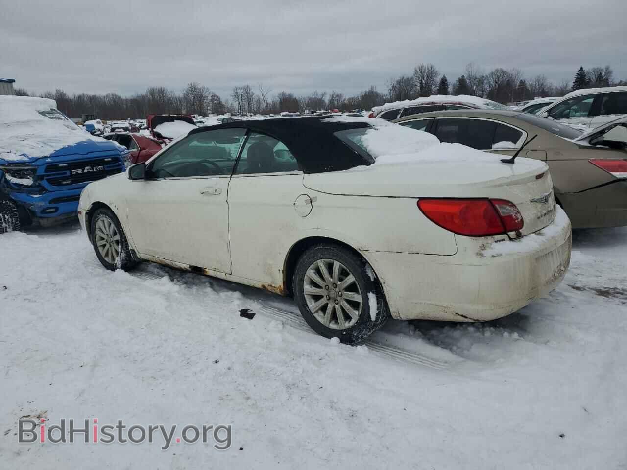 2010 CHRYSLER SEBRING - VIN: 1C3BC5EDXAN219324 - Фото 2