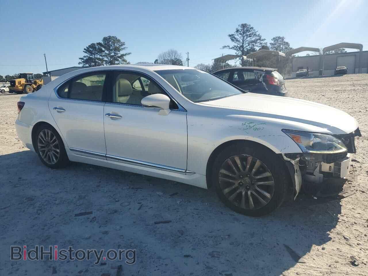 2017 LEXUS LS460 - VIN: JTHBL5EFXH5145845 - Photo 4