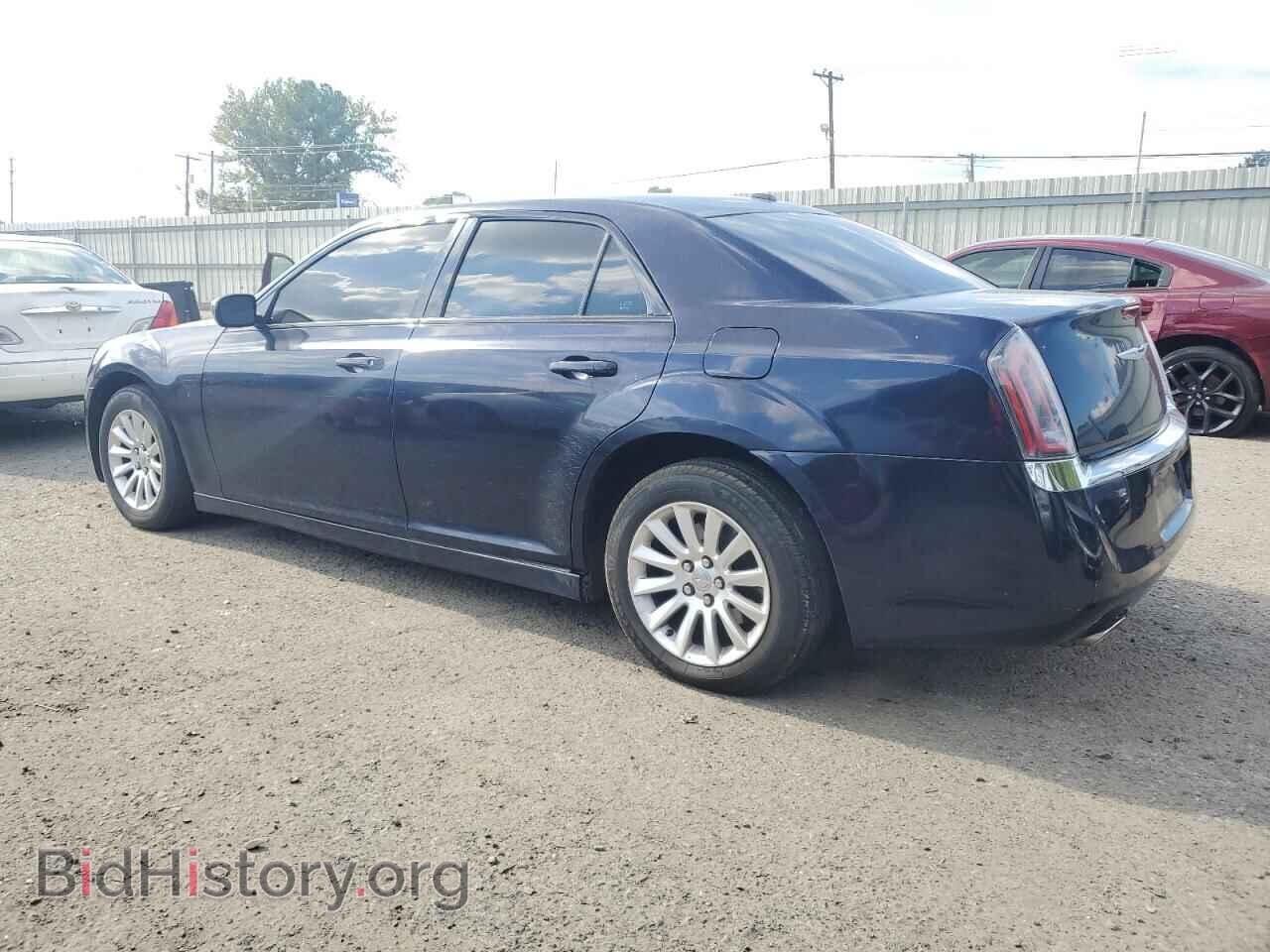 2011 CHRYSLER 300 - VIN: 2C3CA4CG4BH526435 - Фото 2