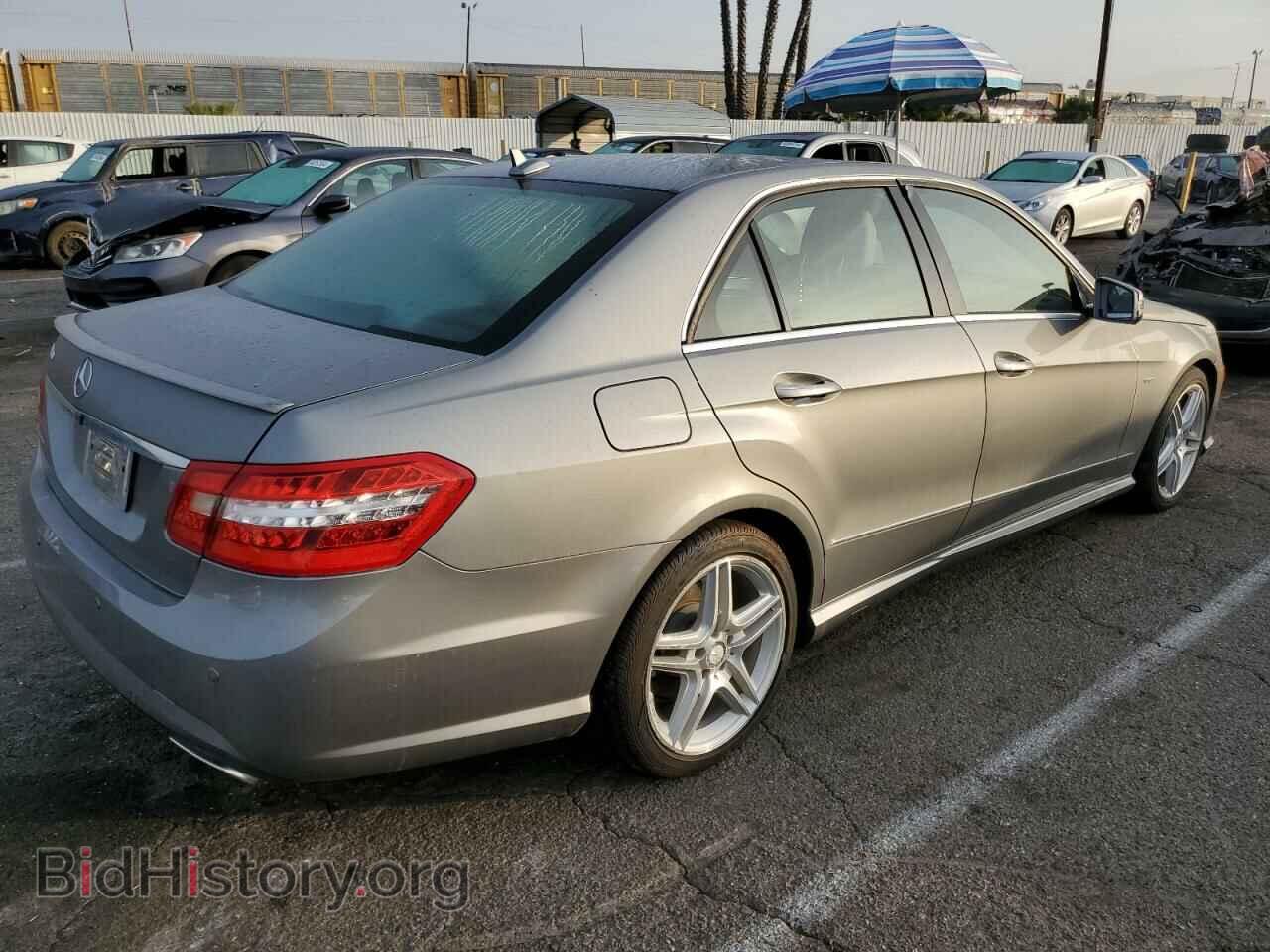 2012 MERCEDES-BENZ E-CLASS - VIN: WDDHF5KB8CA569289 - Фото 3