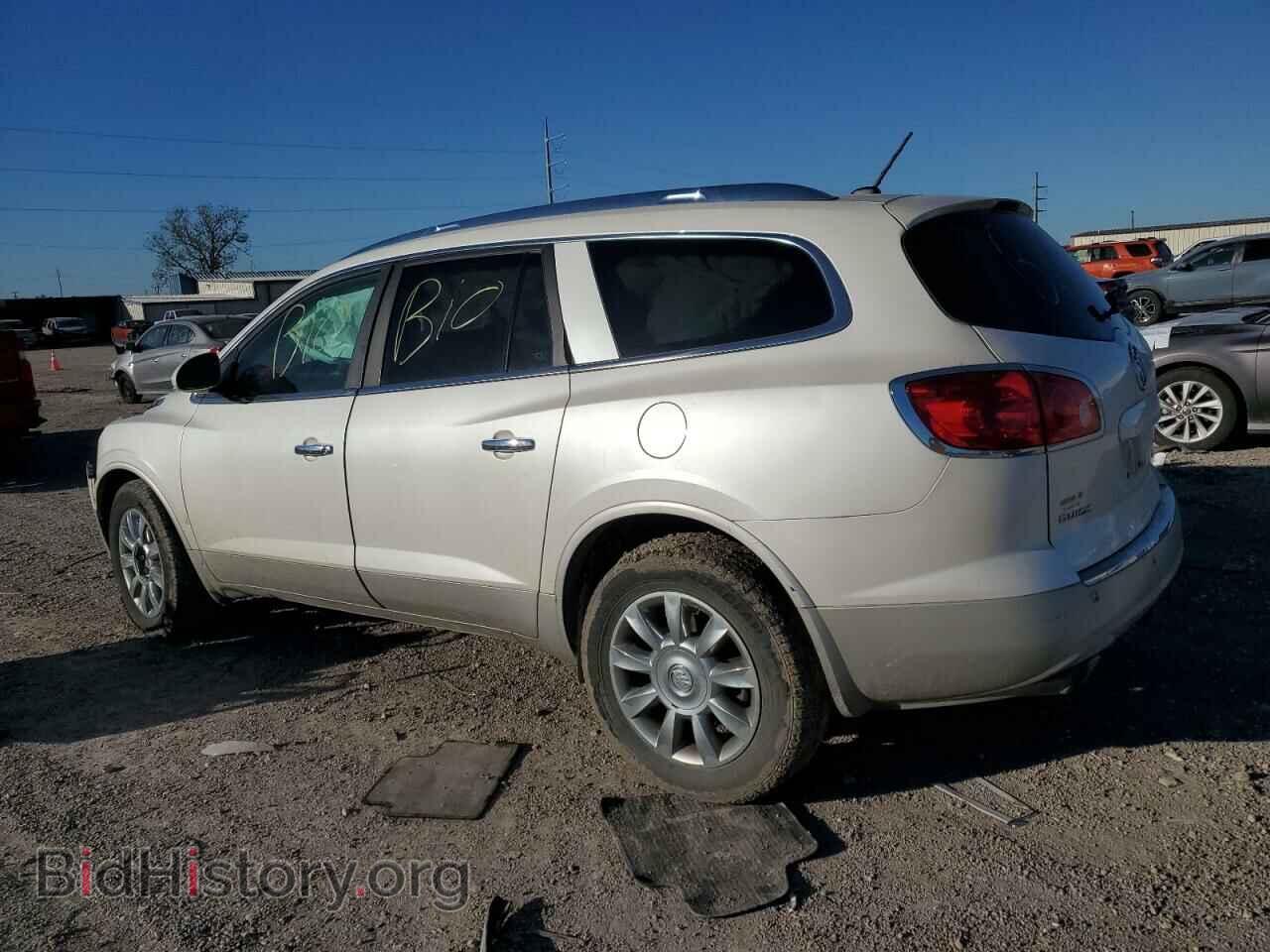 2011 BUICK ENCLAVE - VIN: 5GAKVCED1BJ417004 - Photo 2