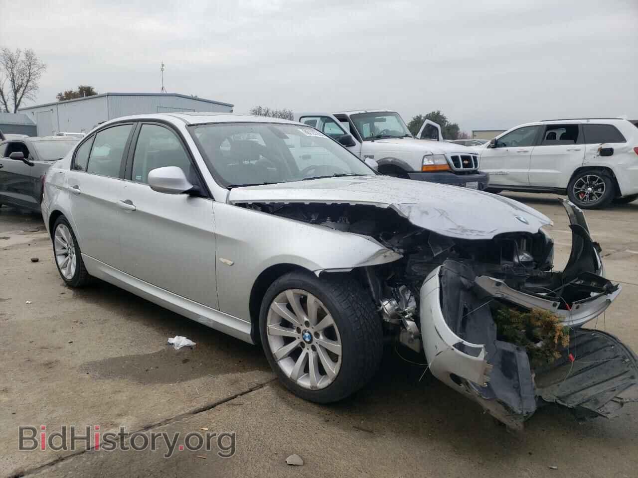2011 BMW 3 SERIES - VIN: WBAPH5G51BNM73060 - Фото 4