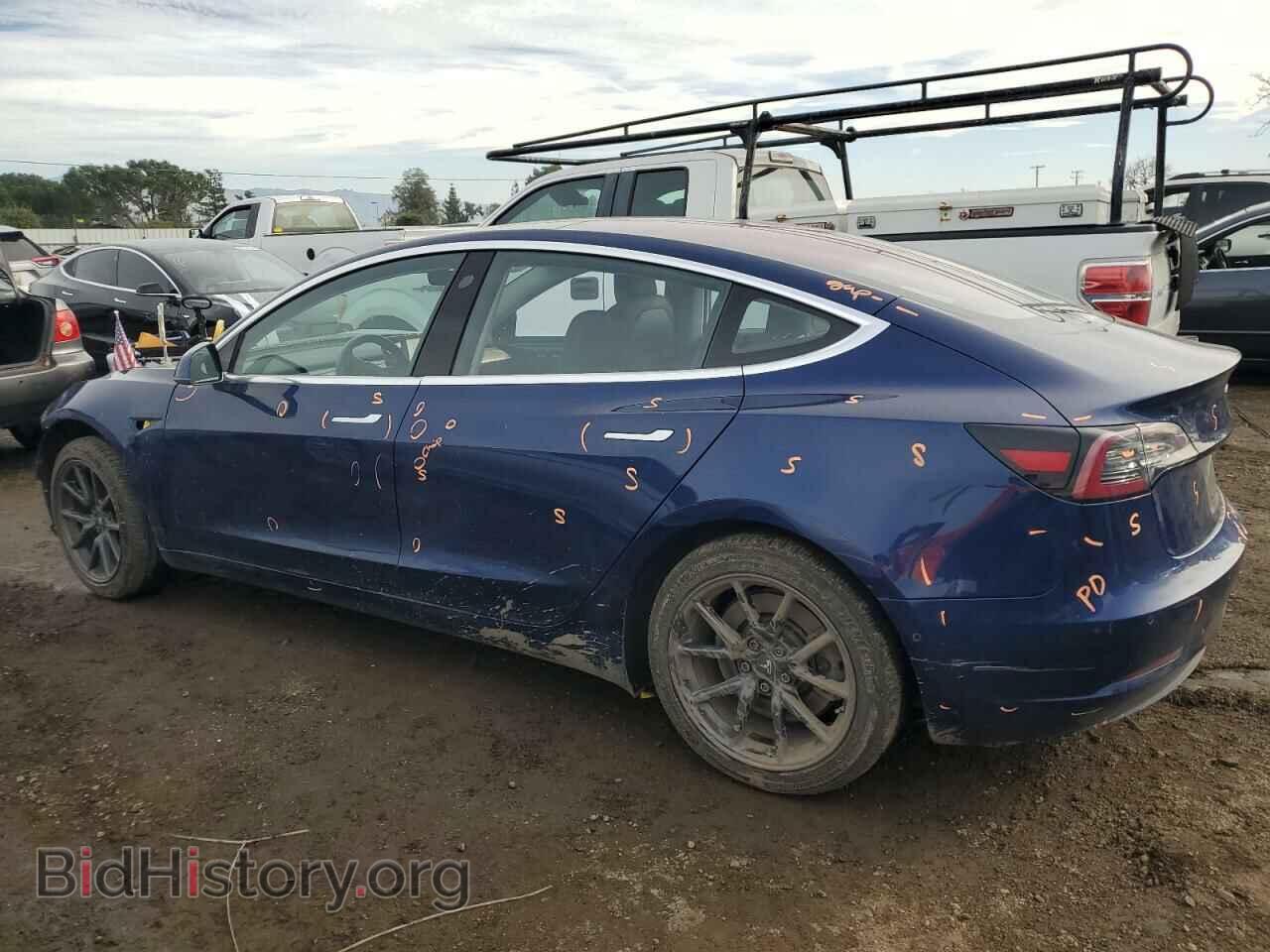 2018 TESLA MODEL 3 - VIN: 5YJ3E1EA5JF011813 - Photo 2