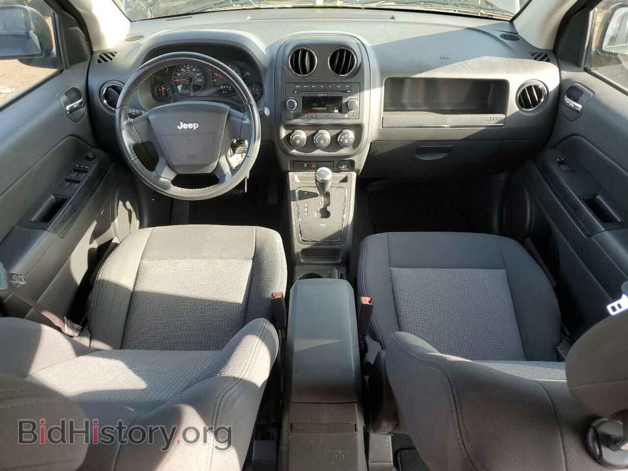 2010 JEEP COMPASS - VIN: 1J4NT4FB9AD506332 - Фото 8