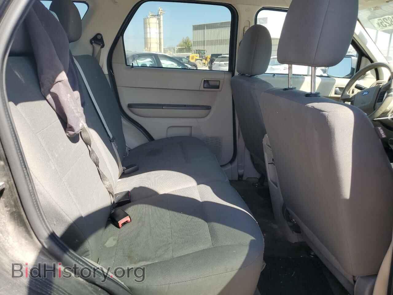 2011 FORD ESCAPE - VIN: 1FMCU0C76BKB73955 - Фото 10