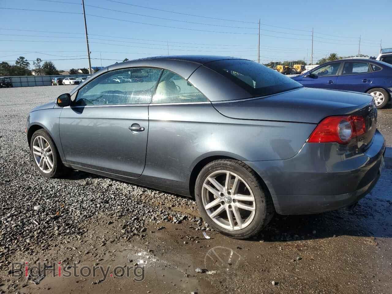 2008 VOLKSWAGEN EOS - VIN: WVWFA71F28V004584 - Фото 2