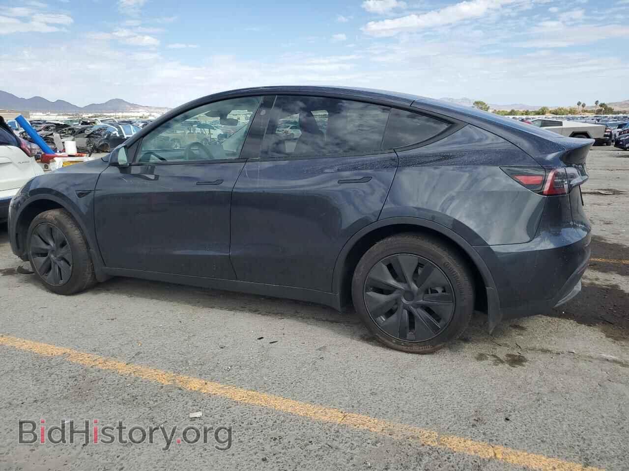 2025 TESLA MODEL Y - VIN: 7SAYGDED5SF318883 - Фото 2