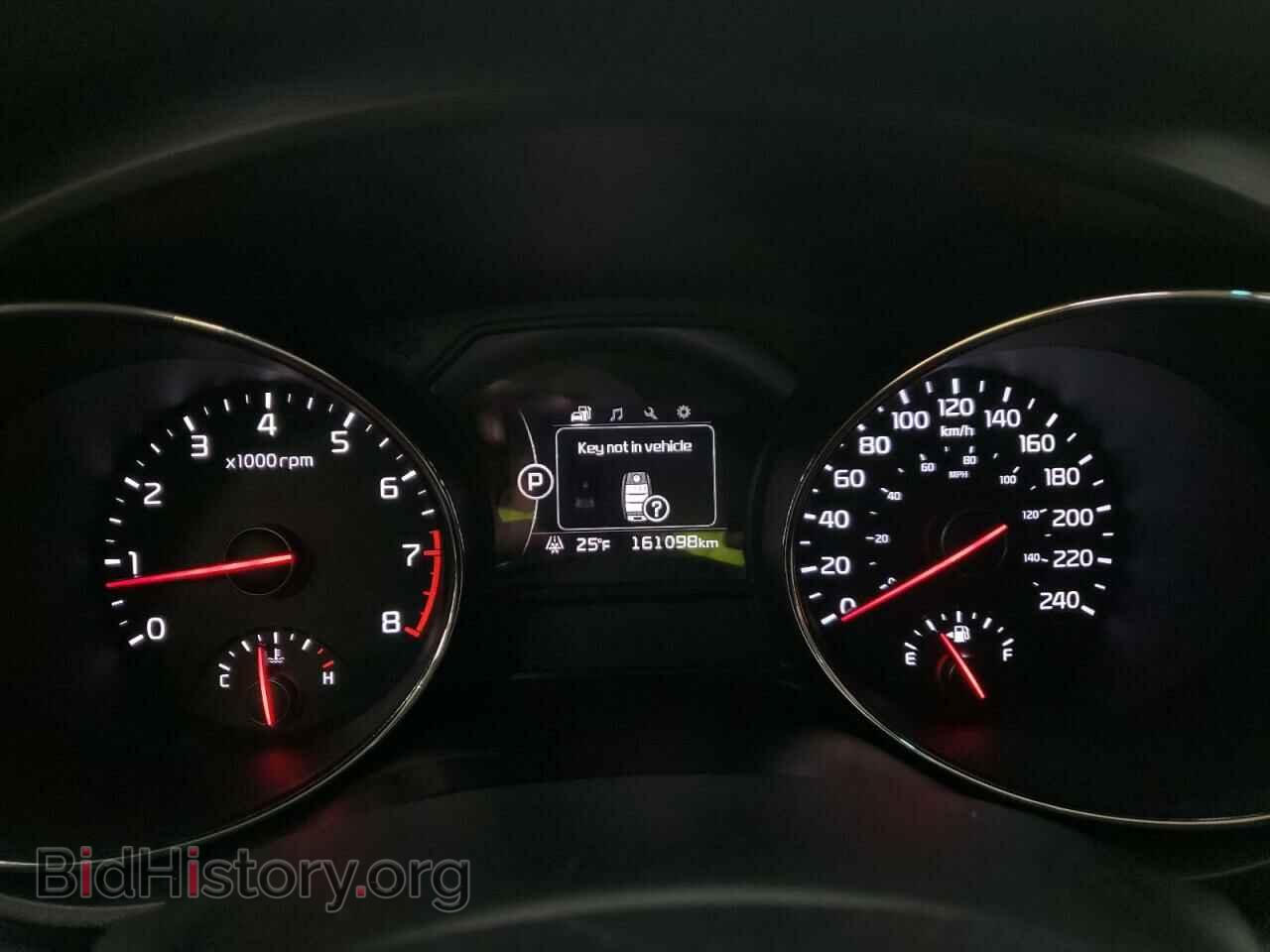2018 KIA All Models - VIN: KNDMB5C19J6388034 - Фото 9
