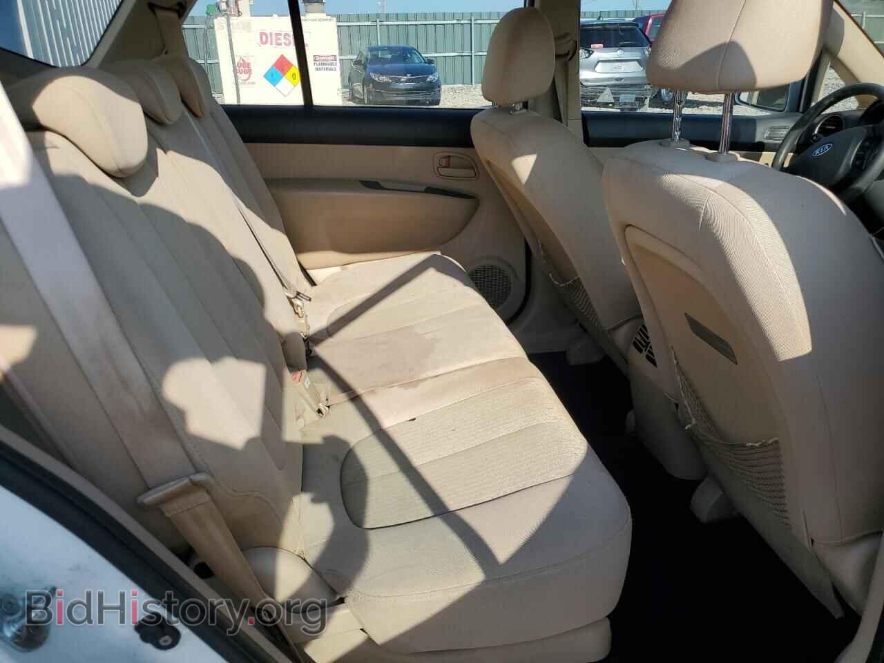 2009 KIA RONDO - VIN: KNAFG528697261527 - Фото 11