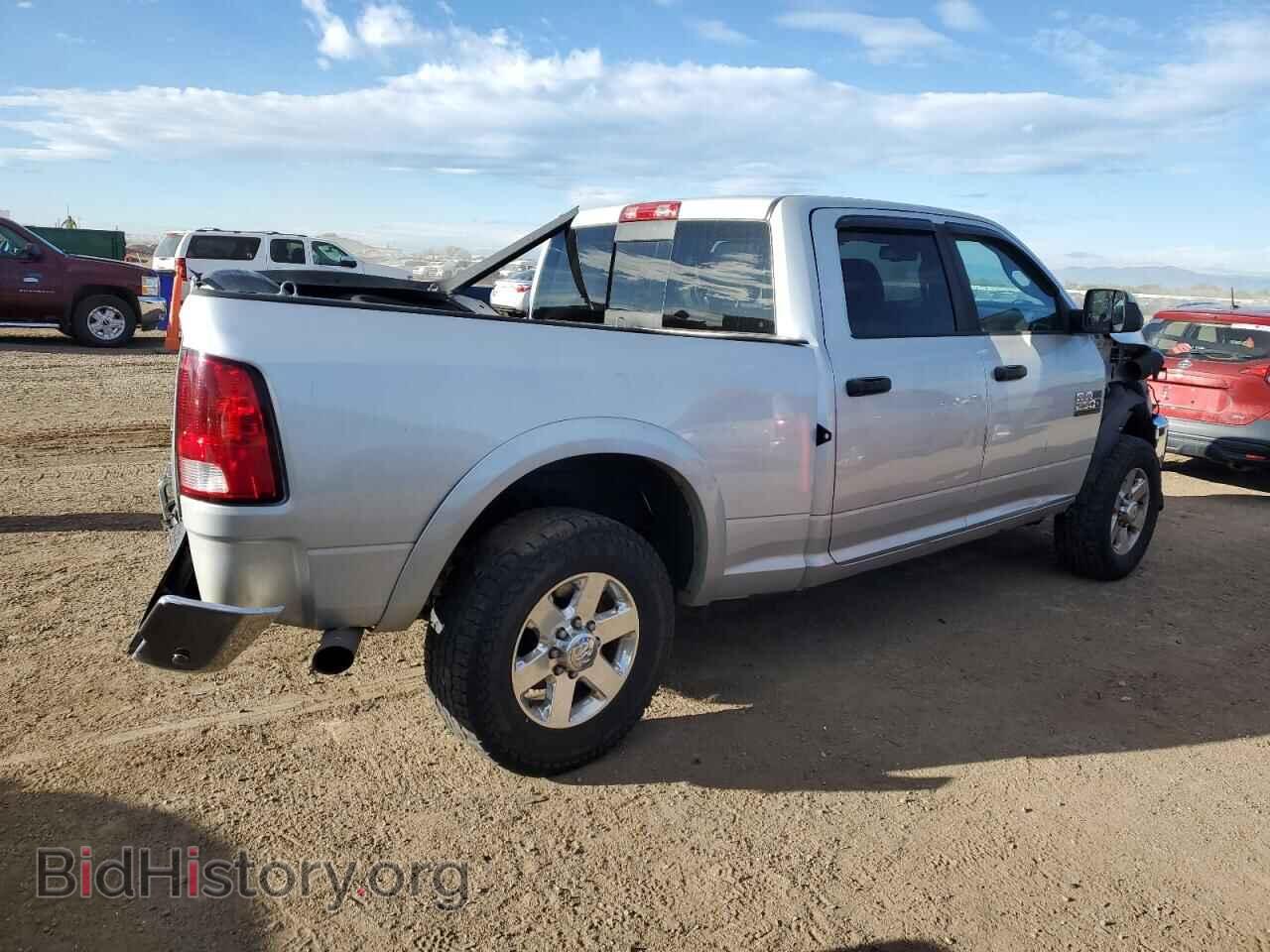 2014 RAM All Models - VIN: 3C6UR5DL7EG213871 - Фото 3