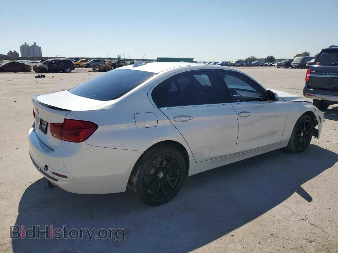 2017 BMW 3 SERIES - VIN: WBA8B3C36HK777588 - Фото 3
