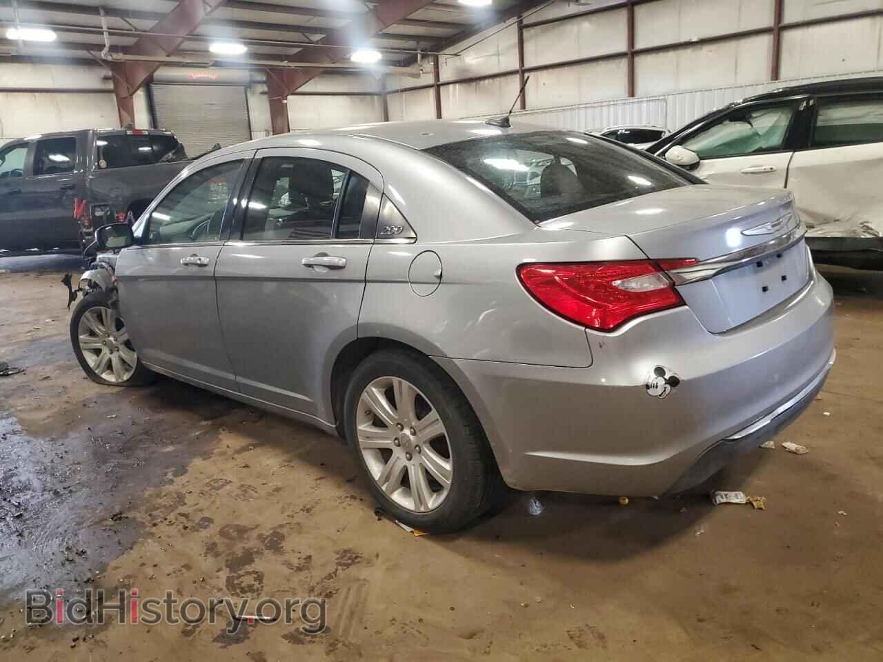 2013 CHRYSLER 200 - VIN: 1C3CCBAB2DN669562 - Фото 2