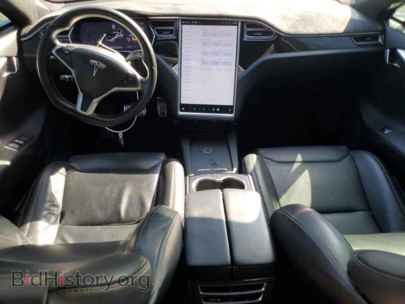 2016 Tesla MODEL S (VIN 5YJSA1E22GF175044) — photo 8 of 14