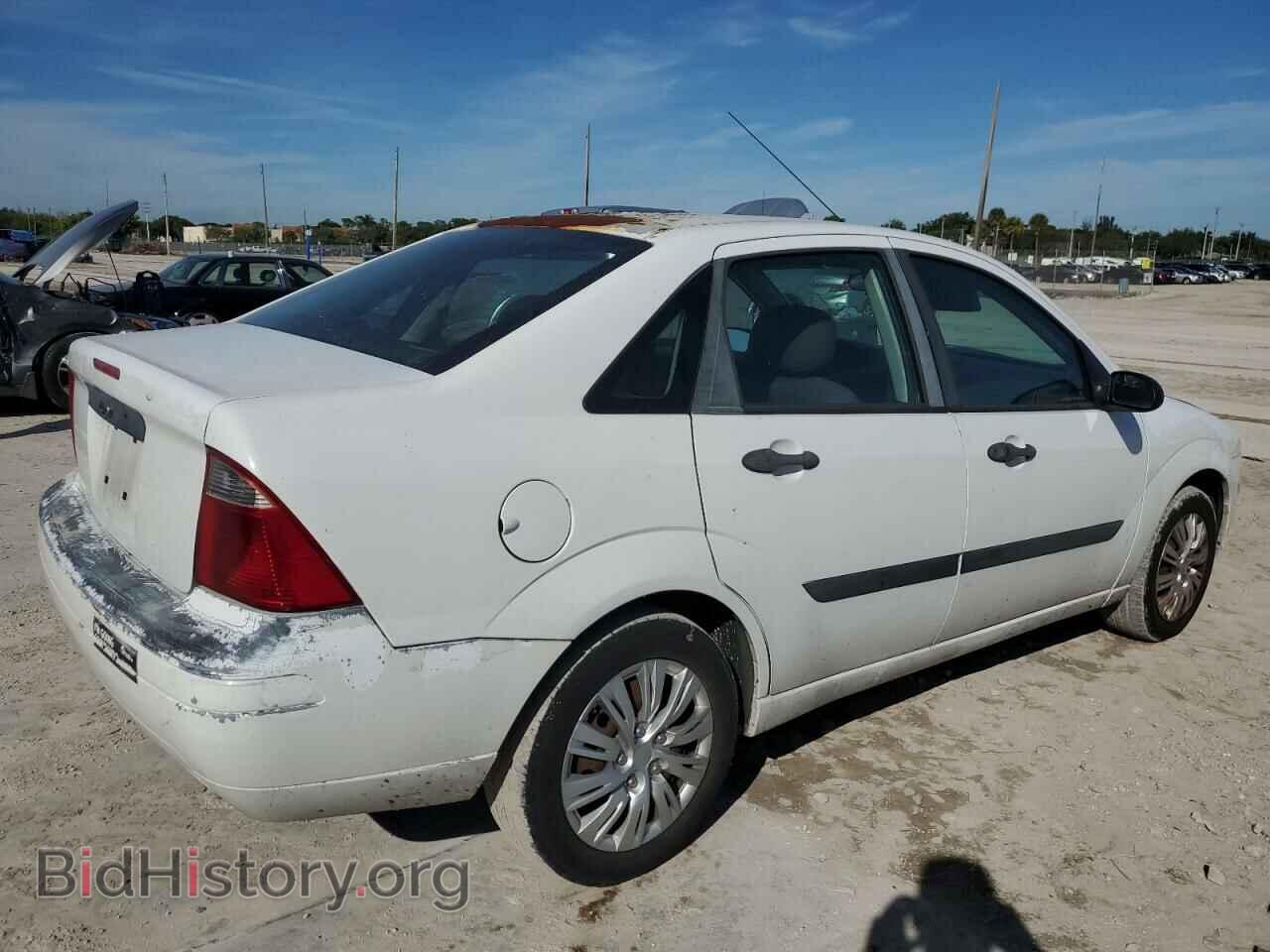 2007 FORD FOCUS - VIN: 1FAFP34N67W176979 - Фото 3