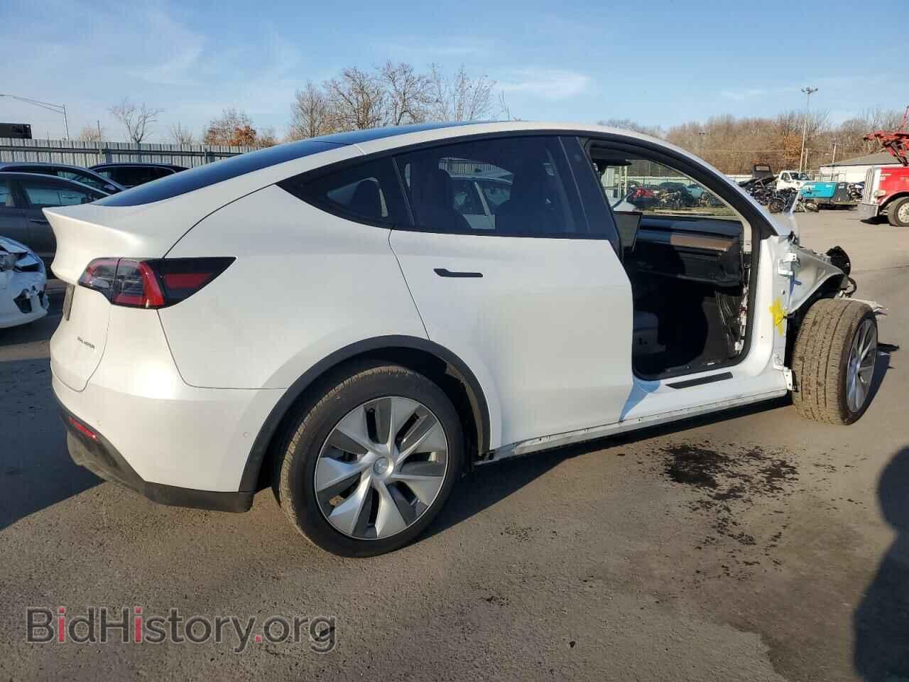 2022 TESLA MODEL Y - VIN: 7SAYGDEE7NF437385 - Photo 3
