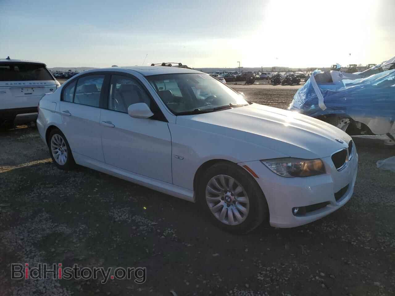 2009 BMW 3 SERIES - VIN: WBAPH53509A434676 - Фото 4