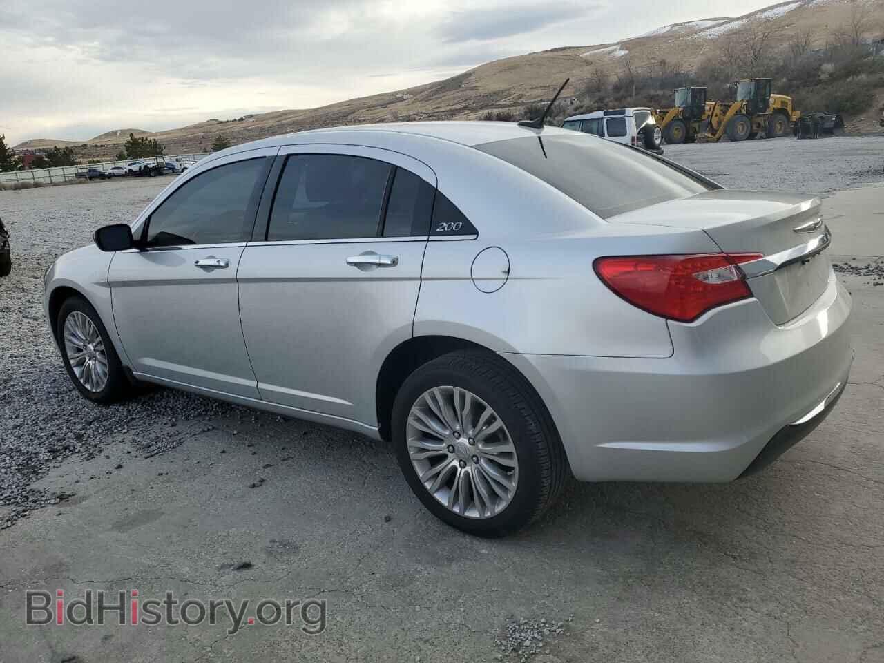 2012 CHRYSLER 200 - VIN: 1C3CCBCG2CN146159 - Фото 2