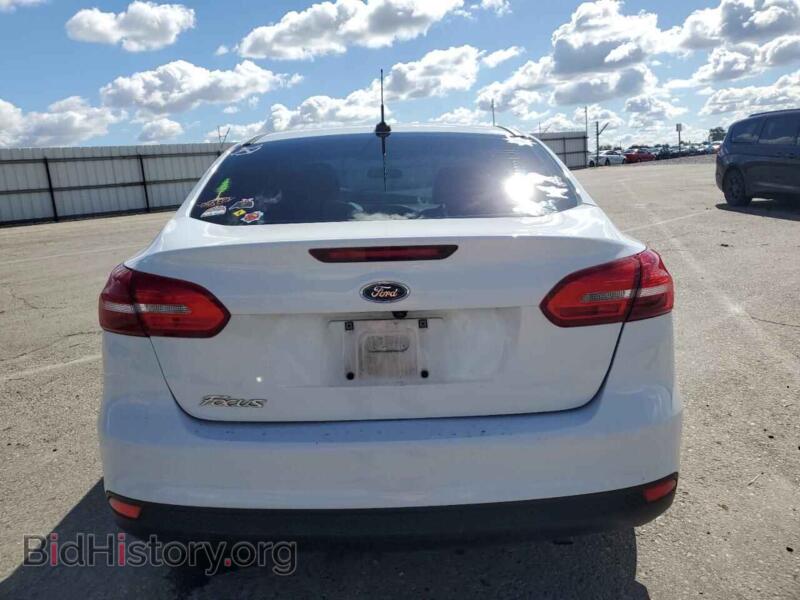 2017 Ford FOCUS (VIN 1FADP3E23HL255315) — photo 6 of 14