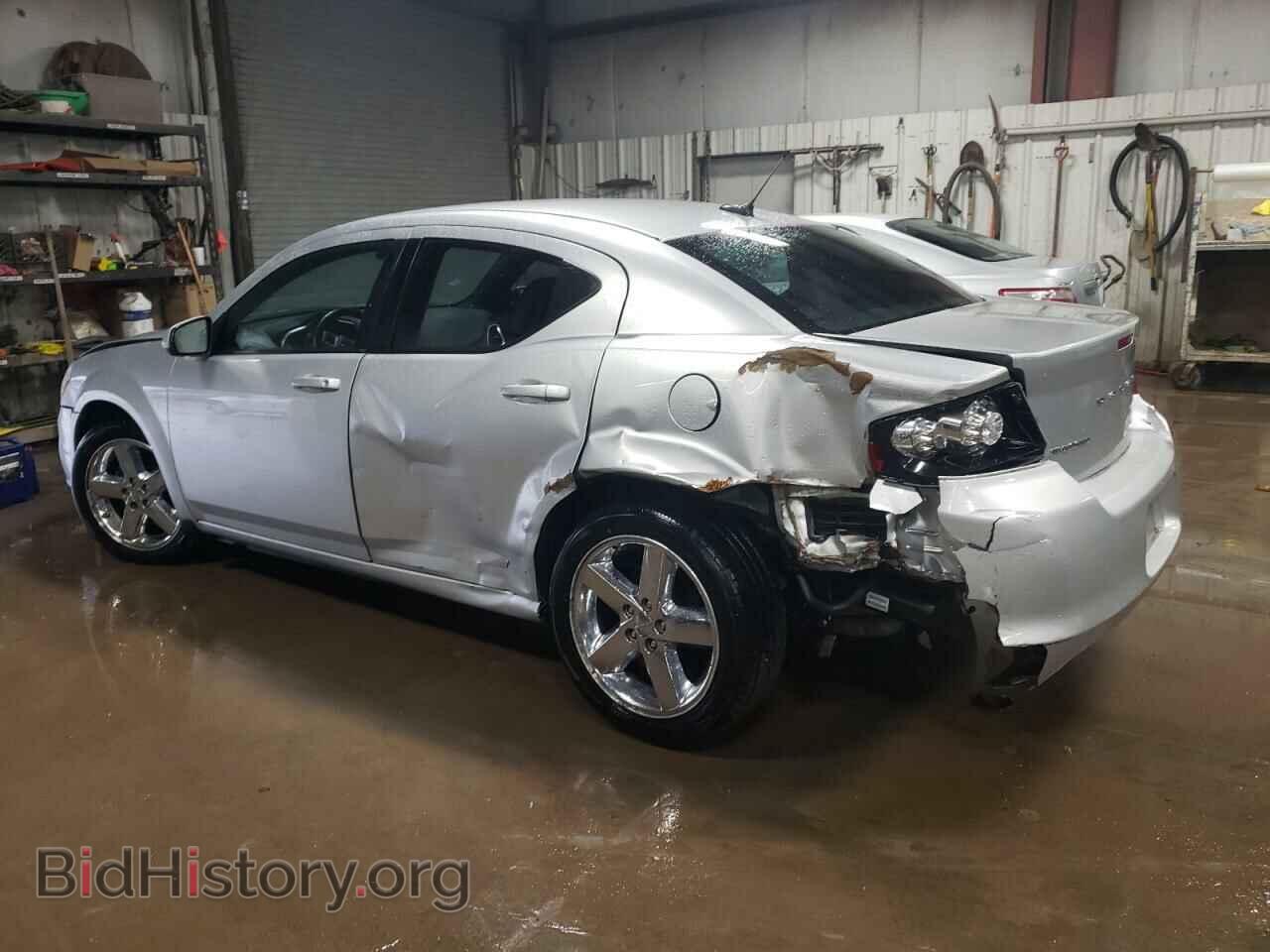 2011 DODGE AVENGER - VIN: 1B3BD1FB1BN556336 - Фото 2