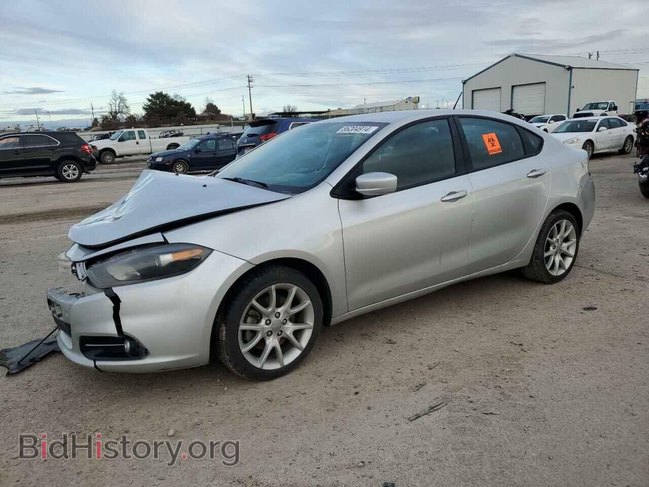 Photo 1C3CDFBA5DD323232 - DODGE DART 2013