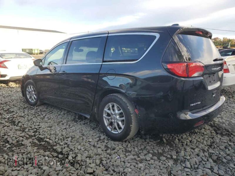 2017 Chrysler PACIFICA (VIN 2C4RC1CG6HR703701) — photo 2 of 13