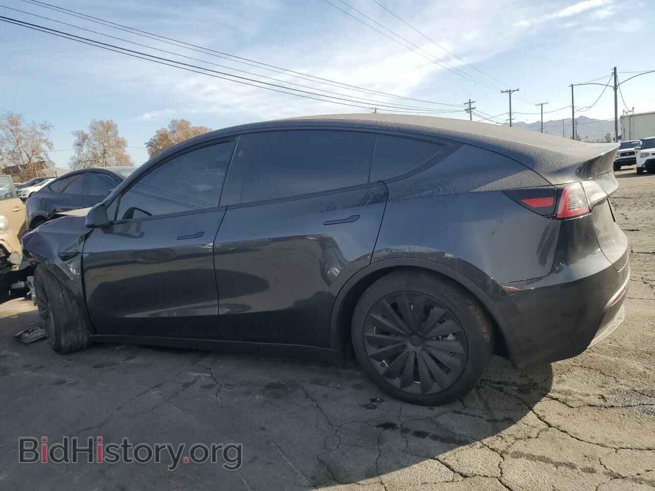 2024 TESLA MODEL Y - VIN: 7SAYGDED2RF056105 - Photo 2