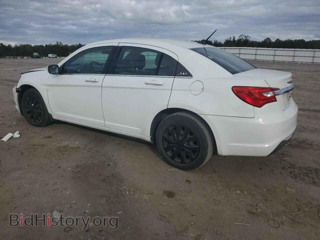 2014 CHRYSLER 200 - VIN: 1C3CCBAB3EN123886 - Фото 2