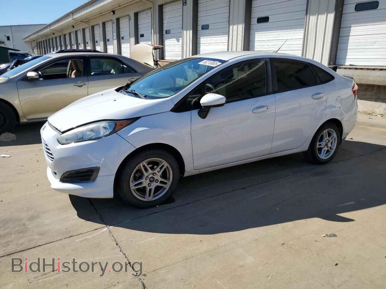 Photo 3FADP4BJ9JM124587 - FORD FIESTA 2018
