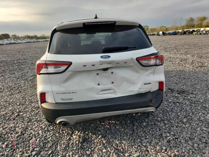 2020 Ford ESCAPE (VIN 1FMCU9DZ2LUA96091) — photo 6 of 12