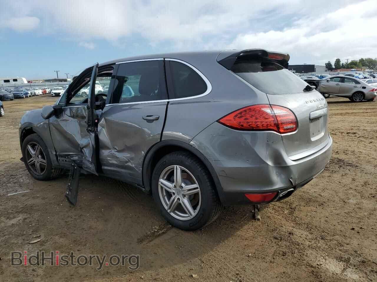 2013 PORSCHE CAYENNE - VIN: WP1AA2A29DLA11532 - Photo 2