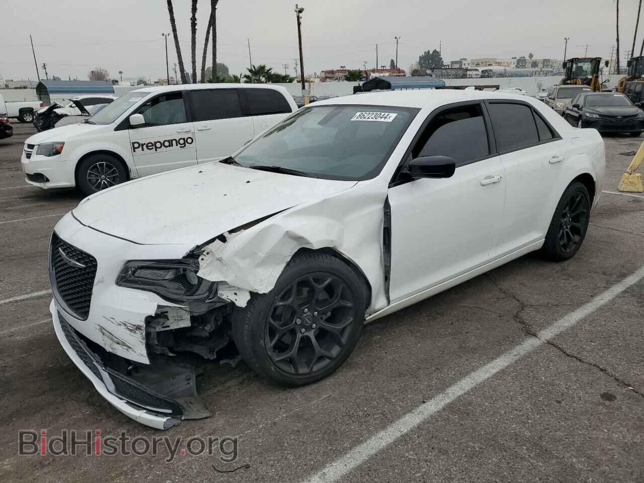 Фотография 2C3CCAAG7KH690631 - CHRYSLER 300 2019