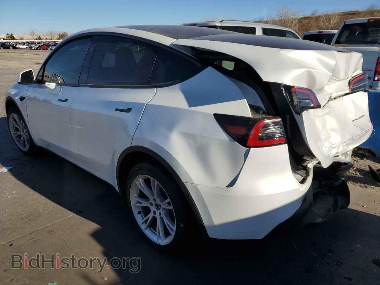 2024 TESLA MODEL Y - VIN: 7SAYGDEE9RA268098 - Фото 2