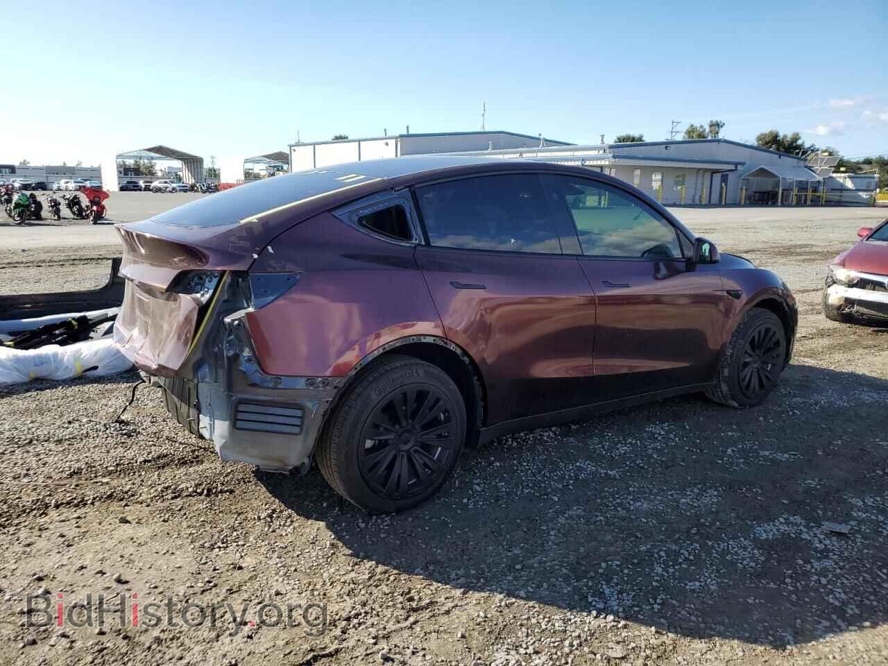 2024 TESLA MODEL Y - VIN: 7SAYGDEE3RF084617 - Фото 3