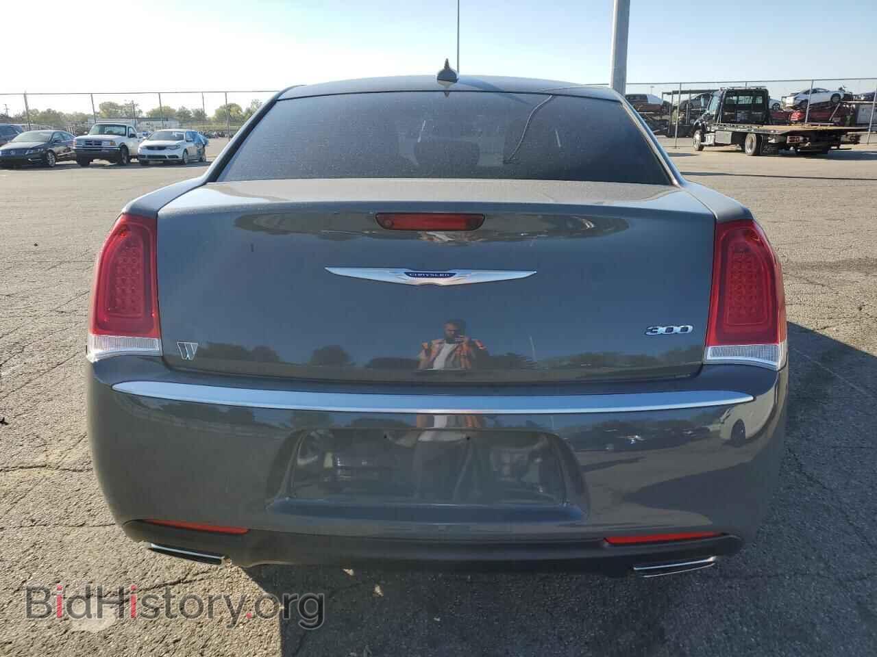 2019 CHRYSLER 300 - VIN: 2C3CCAAG1KH601538 - Фото 6