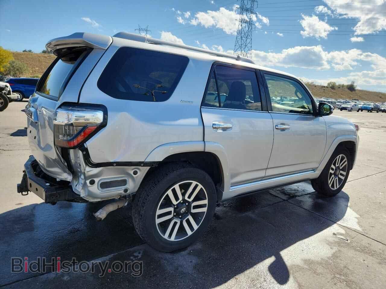 2018 TOYOTA 4RUNNER - VIN: JTEBU5JRXJ5557764 - Фото 3