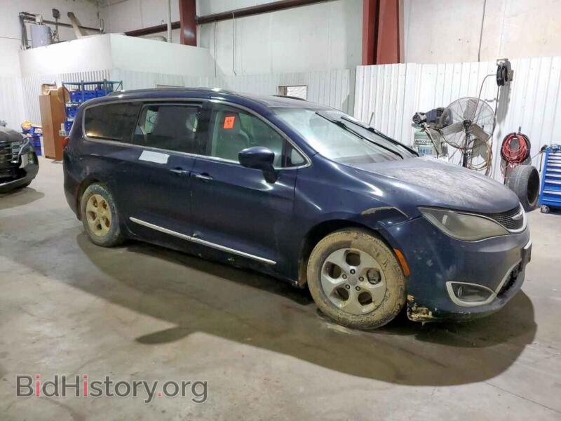 2017 Chrysler PACIFICA (VIN 2C4RC1EG4HR578033) — photo 4 of 13