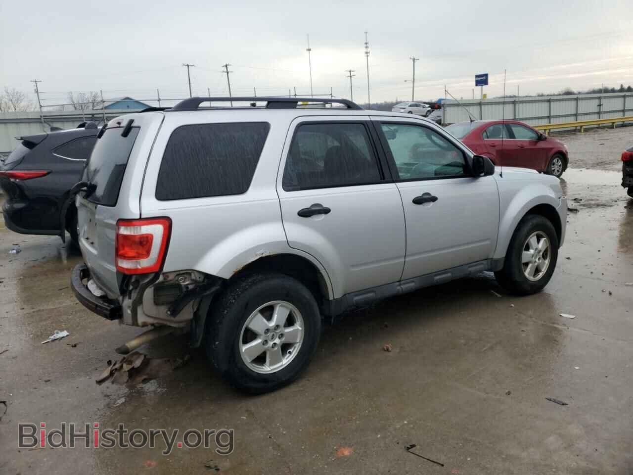 2011 FORD ESCAPE - VIN: 1FMCU0D73BKC01547 - Фото 3