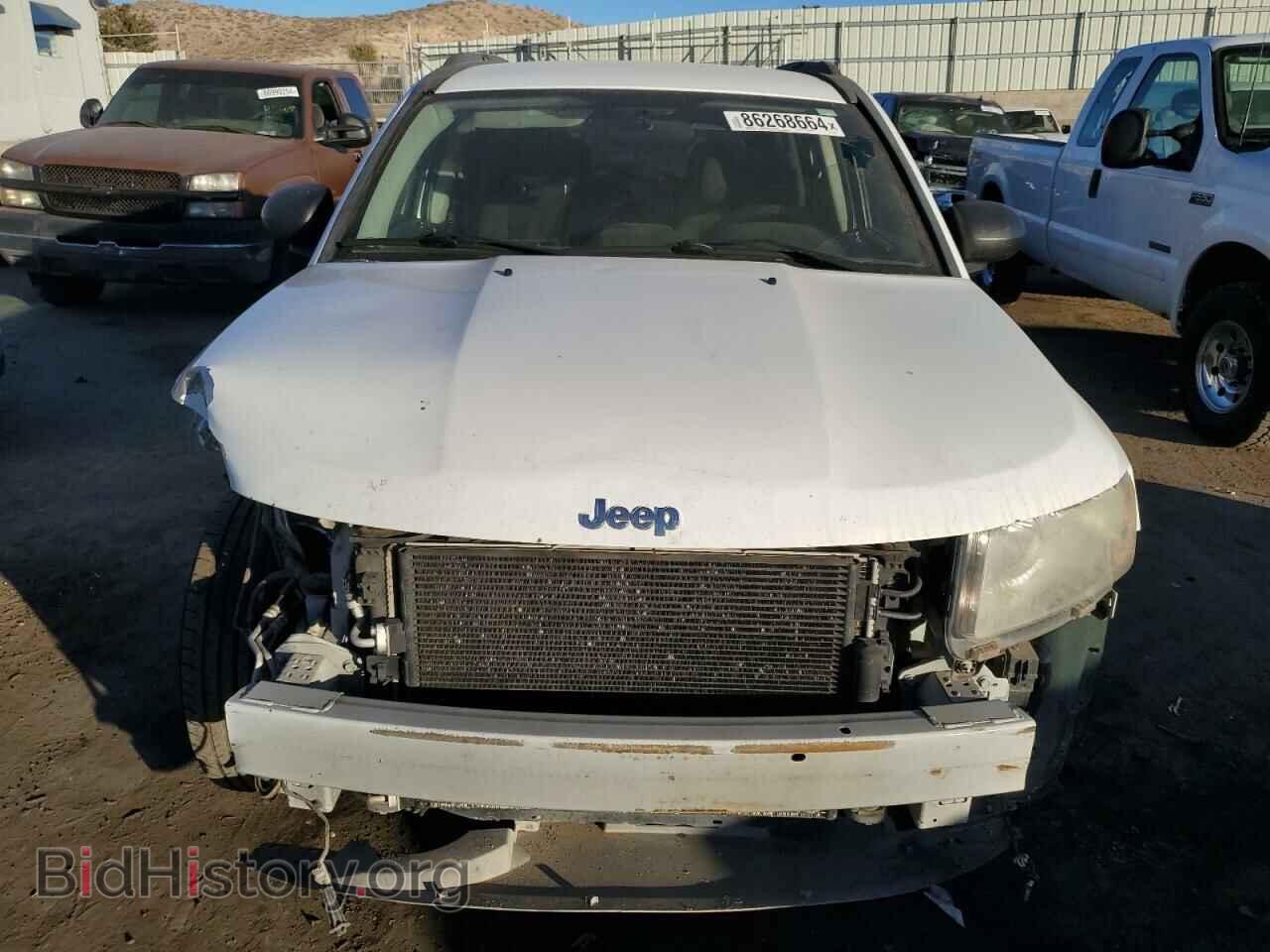 2014 JEEP COMPASS - VIN: 1C4NJCBA0ED585558 - Фото 5