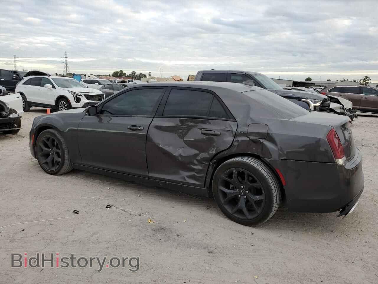 2023 CHRYSLER 300 - VIN: 2C3CCABG9PH561070 - Фото 2