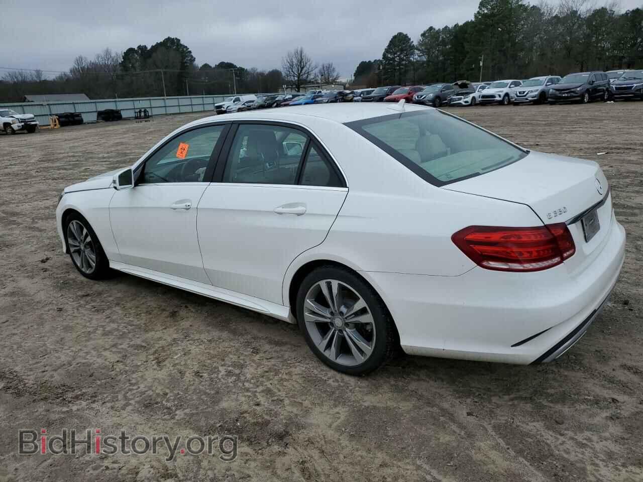 2014 MERCEDES-BENZ E-CLASS - VIN: WDDHF5KB6EA812889 - Фото 2