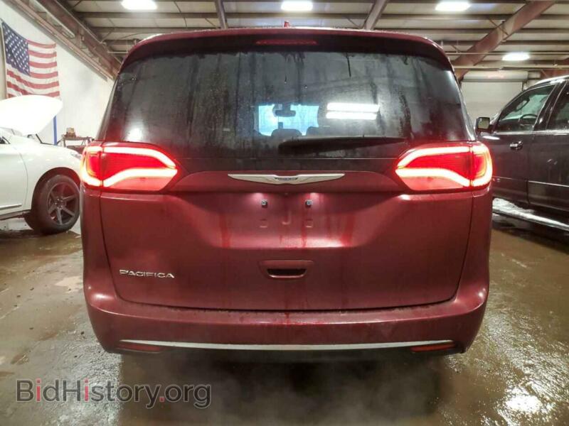 2020 Chrysler PACIFICA (VIN 2C4RC1BG1LR123489) — photo 6 of 13