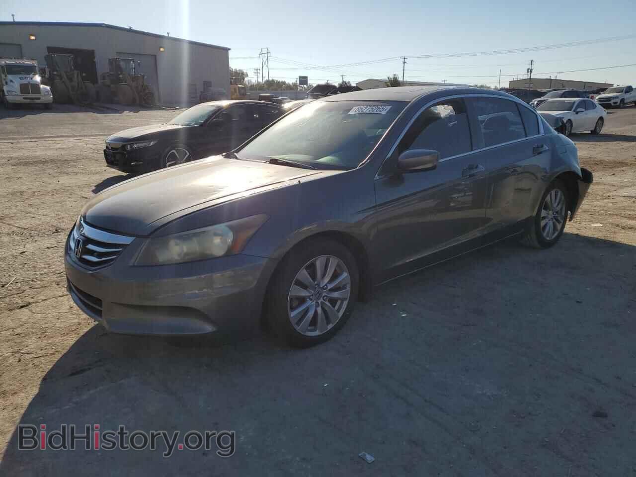 Фотография 1HGCP2F89BA007366 - HONDA ACCORD 2011
